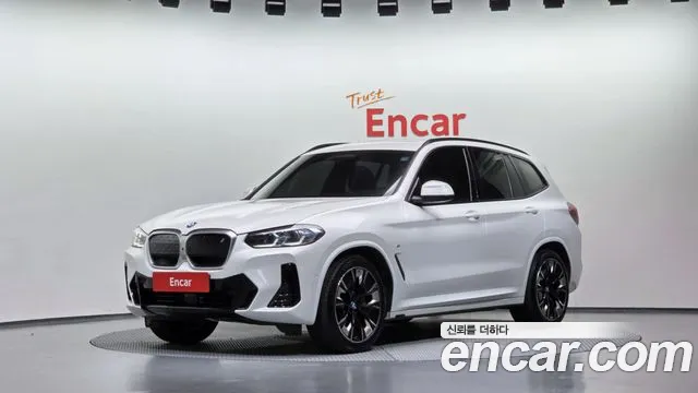 Фотография автомобиля — BMW iX3 G08 (2020–2024)