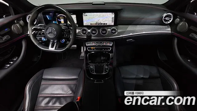 Mercedes-Benz E-Class — Фото автомобиля 3