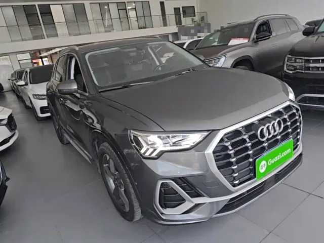 Audi Q3 — Фото автомобиля 3