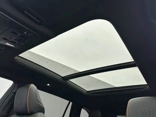Toyota Crown Kluger — Фото автомобиля 10
