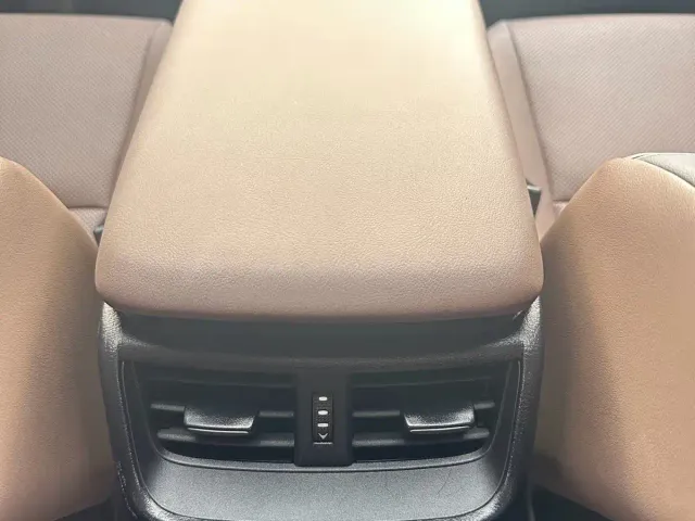 Lexus ES — Фото автомобиля 19