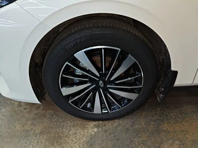 Changan Qiyuan A05 — Фото автомобиля 22