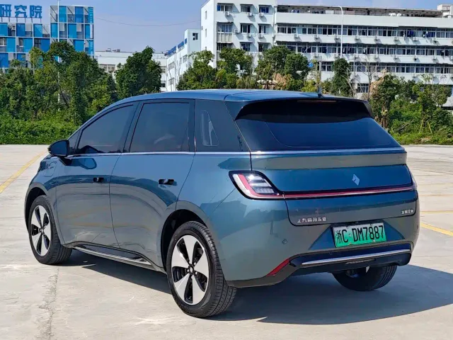 Baojun Cloud — Фото автомобиля 3