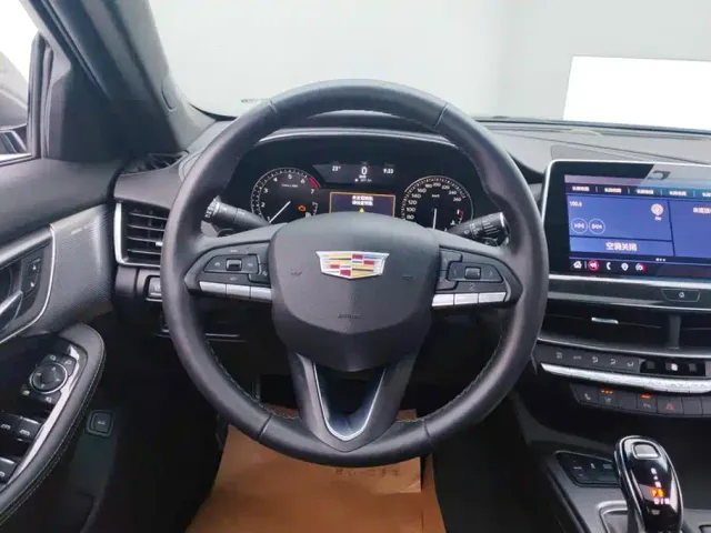 Cadillac CT5 — Фото автомобиля 15