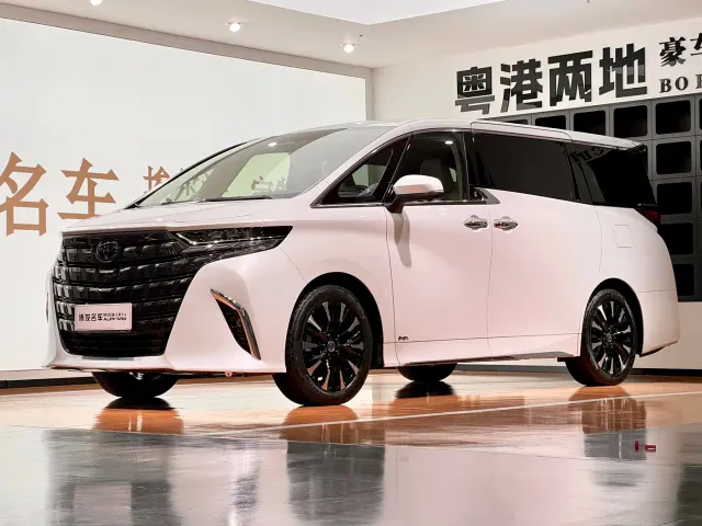 Фотография автомобиля — Toyota Alphard