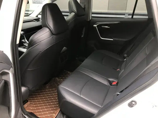 Toyota Wildlander — Фото автомобиля 9