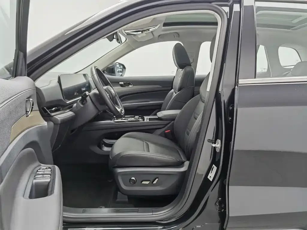 Ford Lingrui 2022 EcoBoost 170 Elite — Фото автомобиля 10