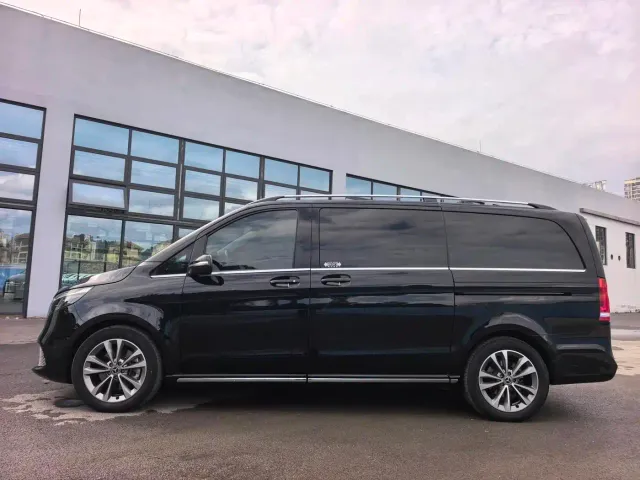 Mercedes-Benz V-Class — Фото автомобиля 3