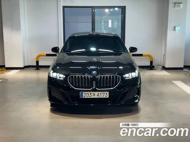 BMW 5-Series 5 серия (G60) — Фото автомобиля 3