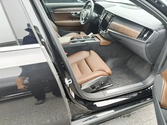 Volvo S90 — Фото автомобиля 8