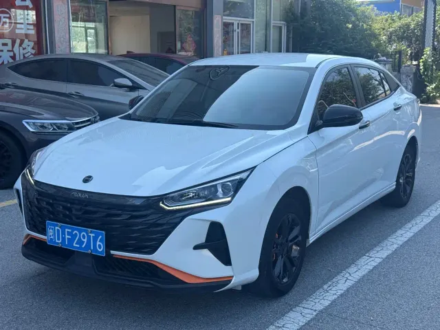 Фотография автомобиля — Dongfeng Yixuan