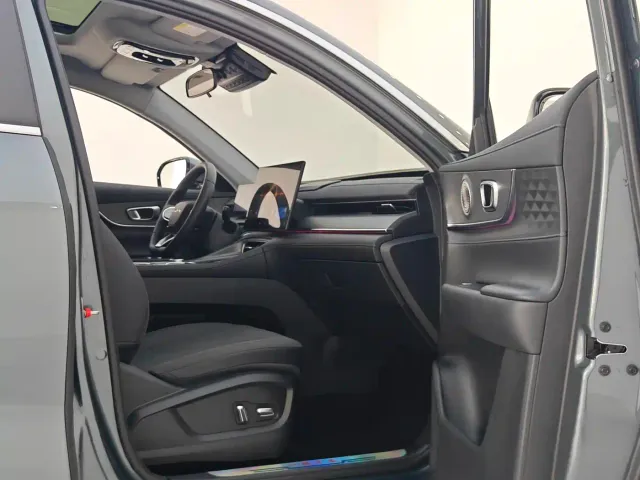 Chery Tiggo 8 PLUS — Фото автомобиля 15