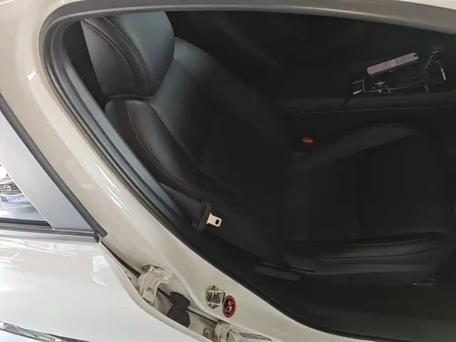 Mazda Axela — Фото автомобиля 24