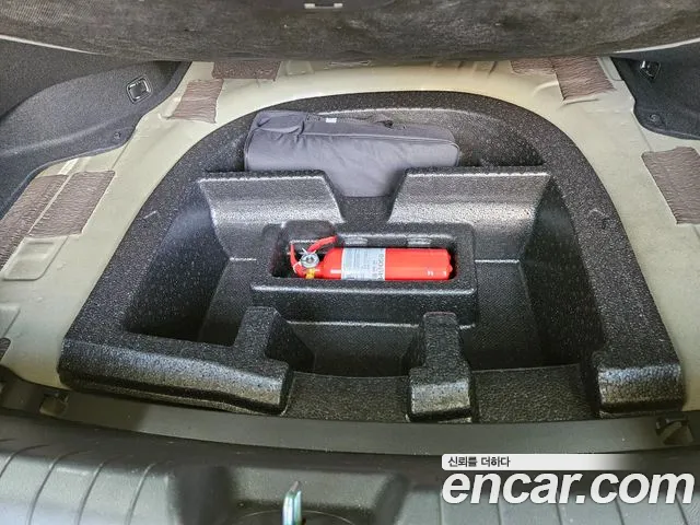Hyundai Grandeur GN7 — Фото автомобиля 18
