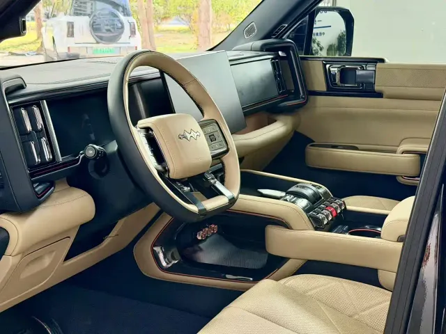 BYD FangChengBao Leopard 5 — Фото автомобиля 2