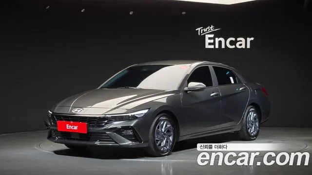 Фотография автомобиля — Hyundai Avante CN7