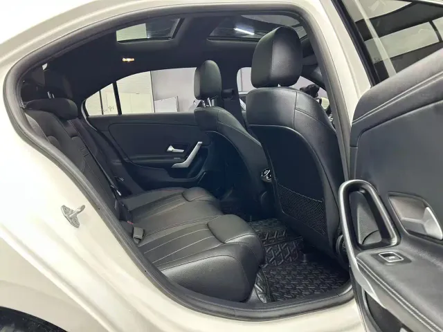 Mercedes-Benz A-Class — Фото автомобиля 20