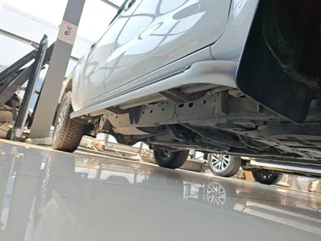 Nissan Navara — Фото автомобиля 20