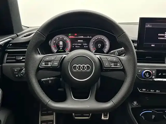 Audi A4L — Фото автомобиля 11