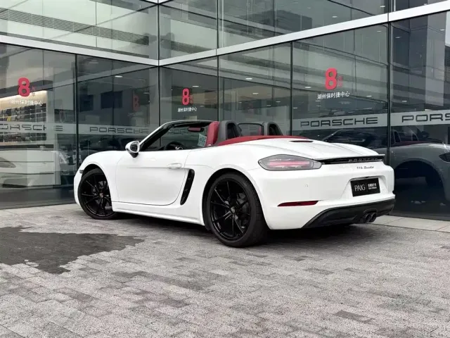 Porsche 718 — Фото автомобиля 4