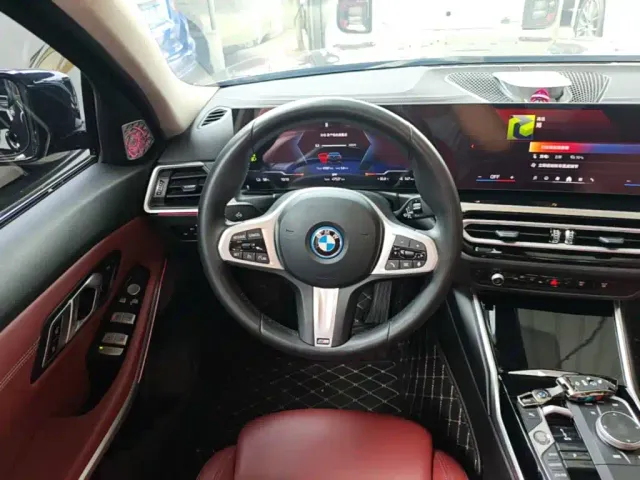 BMW i3 — Фото автомобиля 6