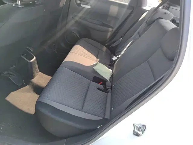 Honda Fit — Фото автомобиля 16