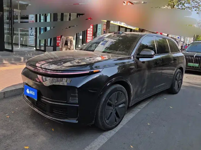 Фотография автомобиля — Li Auto L7
