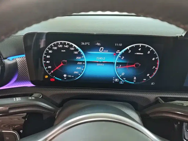 Mercedes-Benz A-Class — Фото автомобиля 11