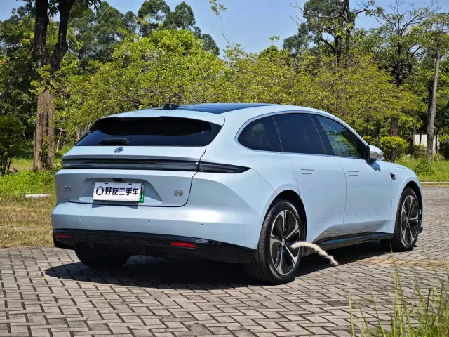 Nio ET5 Touring — Фото автомобиля 5