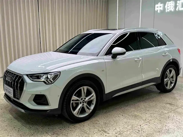 Audi Q3 — Фото автомобиля 2