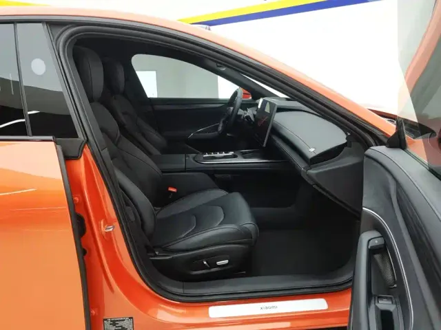 Xiaomi SU7 — Фото автомобиля 8