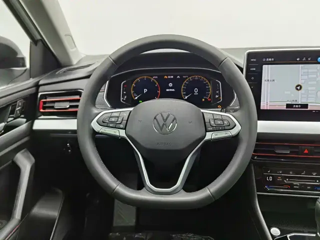 Volkswagen Lavida — Фото автомобиля 11
