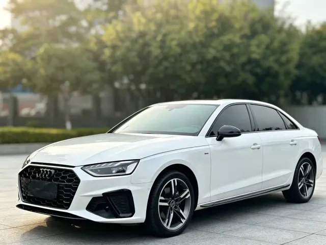 Audi A4L — Фото автомобиля 3