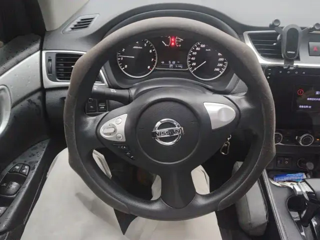 Nissan Sylphy — Фото автомобиля 15