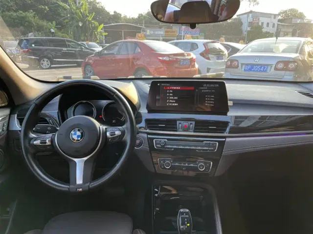 BMW X1 — Фото автомобиля 7