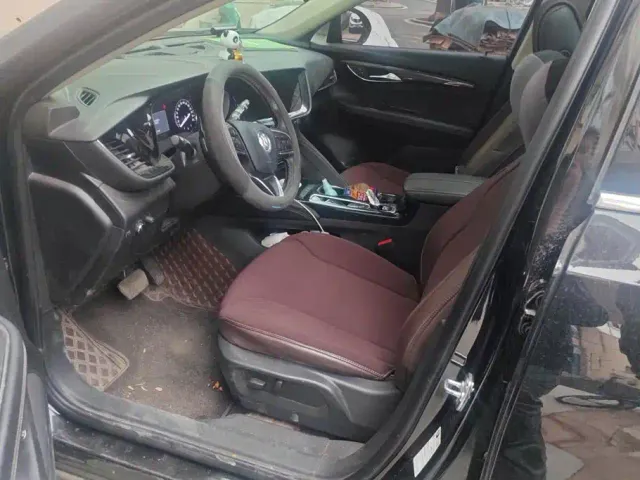 Buick Envision S — Фото автомобиля 9