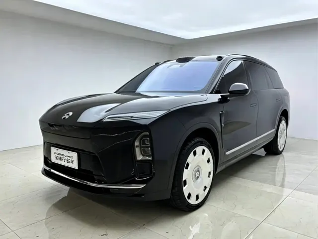 Nio ES8 — Фото автомобиля 3