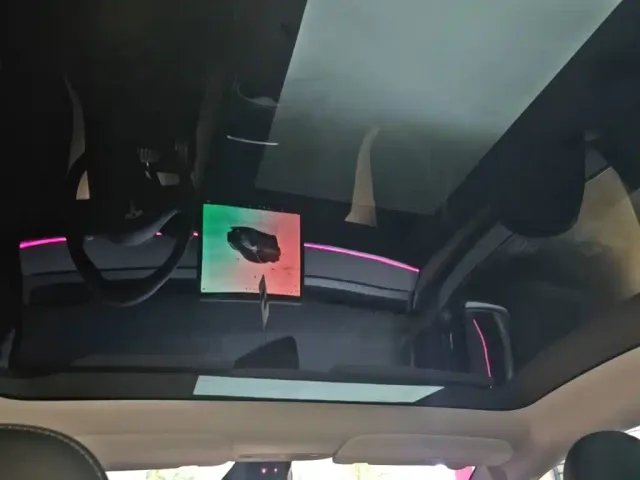 Tesla Model Y — Фото автомобиля 17