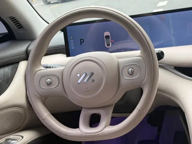 IM Motors LS6 — Фото автомобиля 7