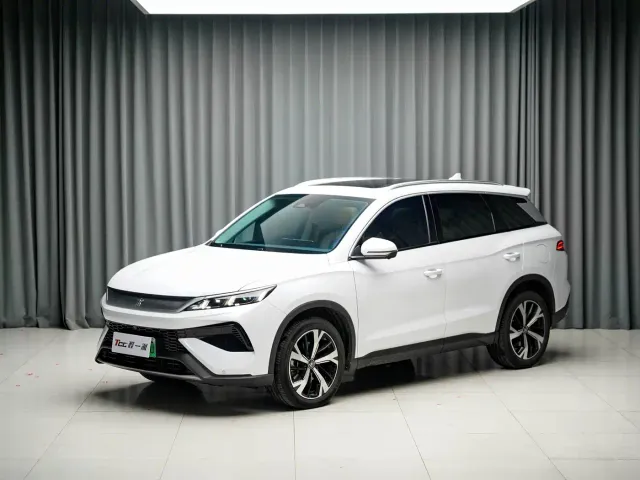 Фотография автомобиля — BYD Song Pro