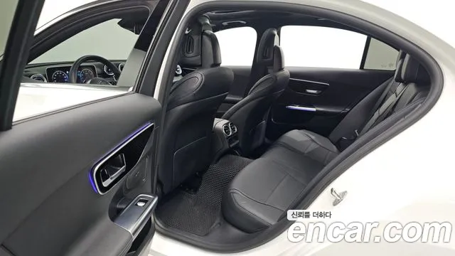 Mercedes-Benz C-Class W205 — Фото автомобиля 18