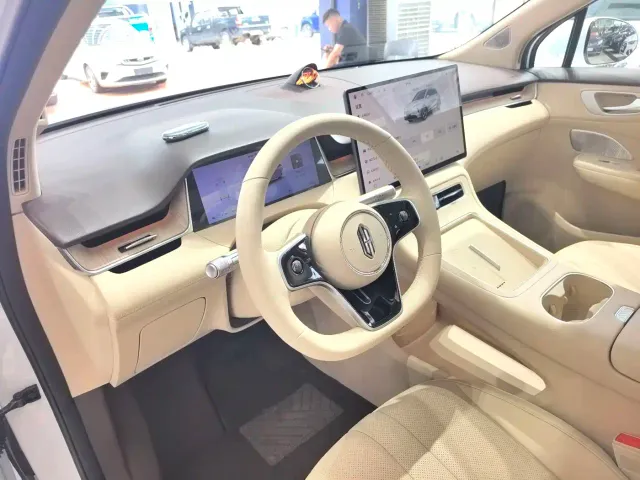 Shangjie SUV — Фото автомобиля 7