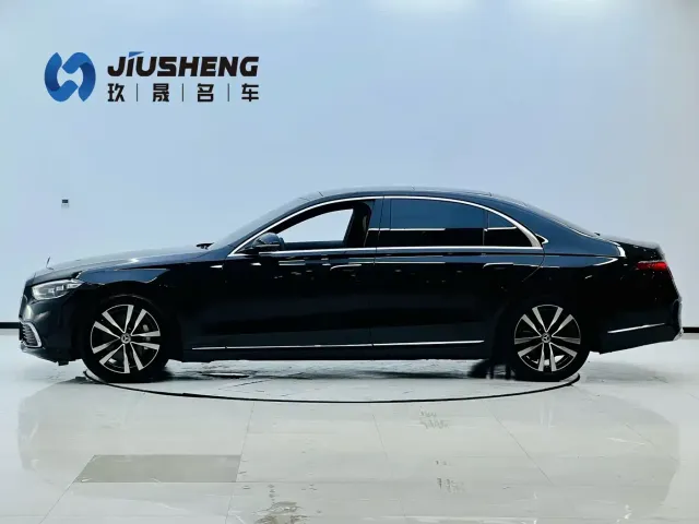 Mercedes-Benz S-Class — Фото автомобиля 3