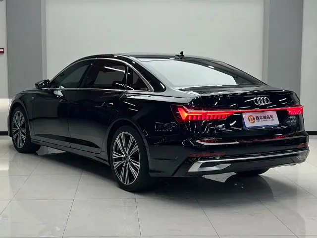 Audi A6L — Фото автомобиля 17