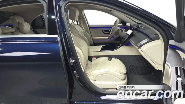 Mercedes-Benz S-Class — Фото автомобиля 10