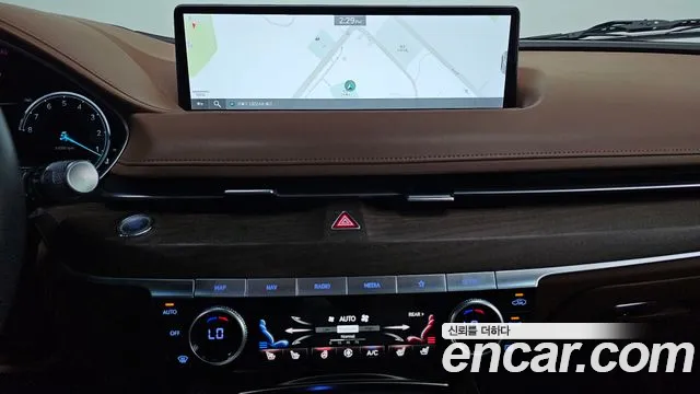 Genesis G80 Бензин 2.5 турбо AWD — Фото автомобиля 11
