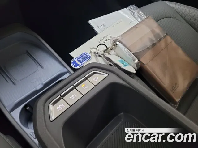 Kia EV3 Standard 2WD — Фото автомобиля 5