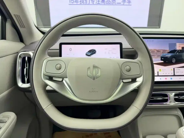 Leapmotor B10 — Фото автомобиля 11