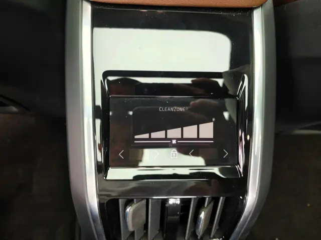 Volvo S90 — Фото автомобиля 12