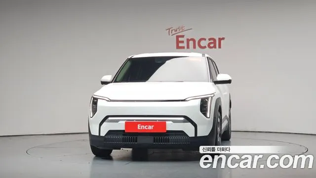 Kia EV3 — Фото автомобиля 2